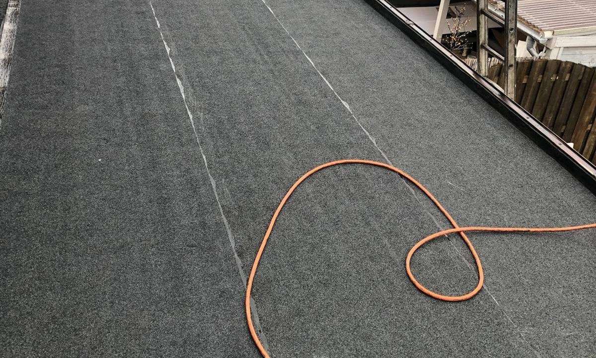 Nieuw bitumen dak aangelegd in Woudenberg Nieuw bitumen dak aangelegd in Woudenberg